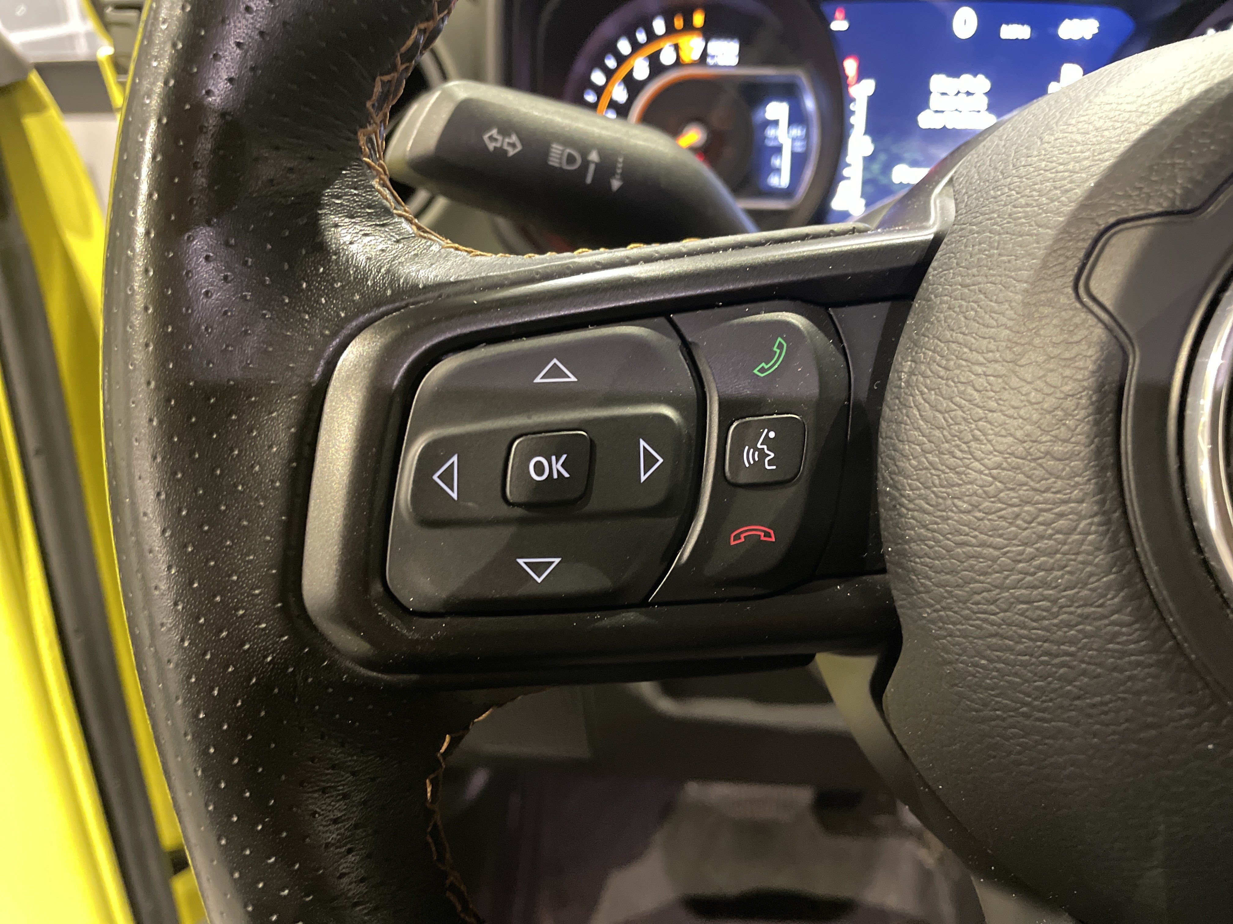 Used 2024 Jeep Gladiator Mojave AWD/4WD image 21