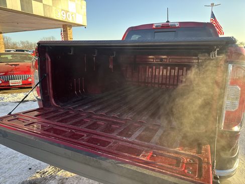 Used 2020 GMC Canyon SLT w/ Driver Alert Package image 30