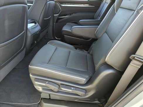 Used 2025 Cadillac Escalade Premium Luxury w/ LPO, Radiant Package image 19