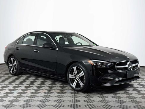 Used 2025 Mercedes-Benz C 300 4MATIC Sedan image 3
