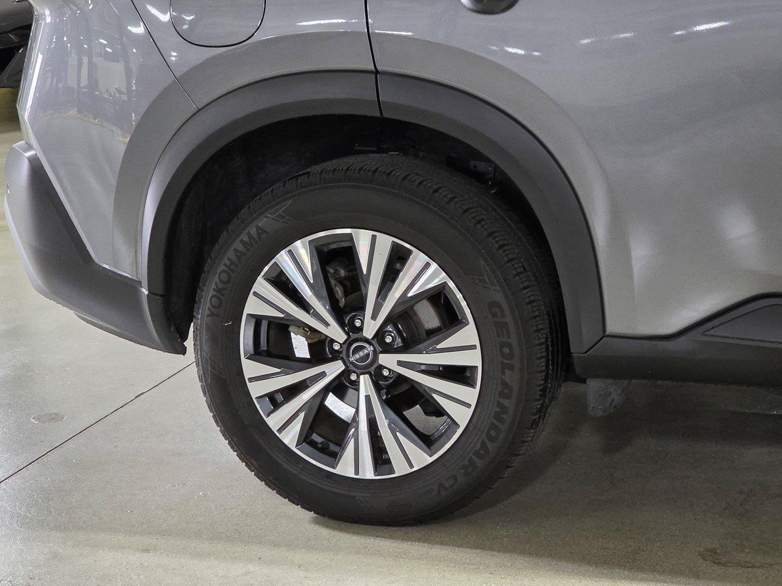 Used 2023 Nissan Rogue SV w/ SV Premium B Package AWD/4WD image 9