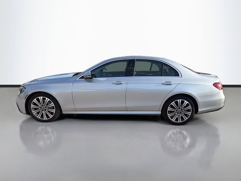 Used 2023 Mercedes-Benz E 350 4MATIC Sedan image 2