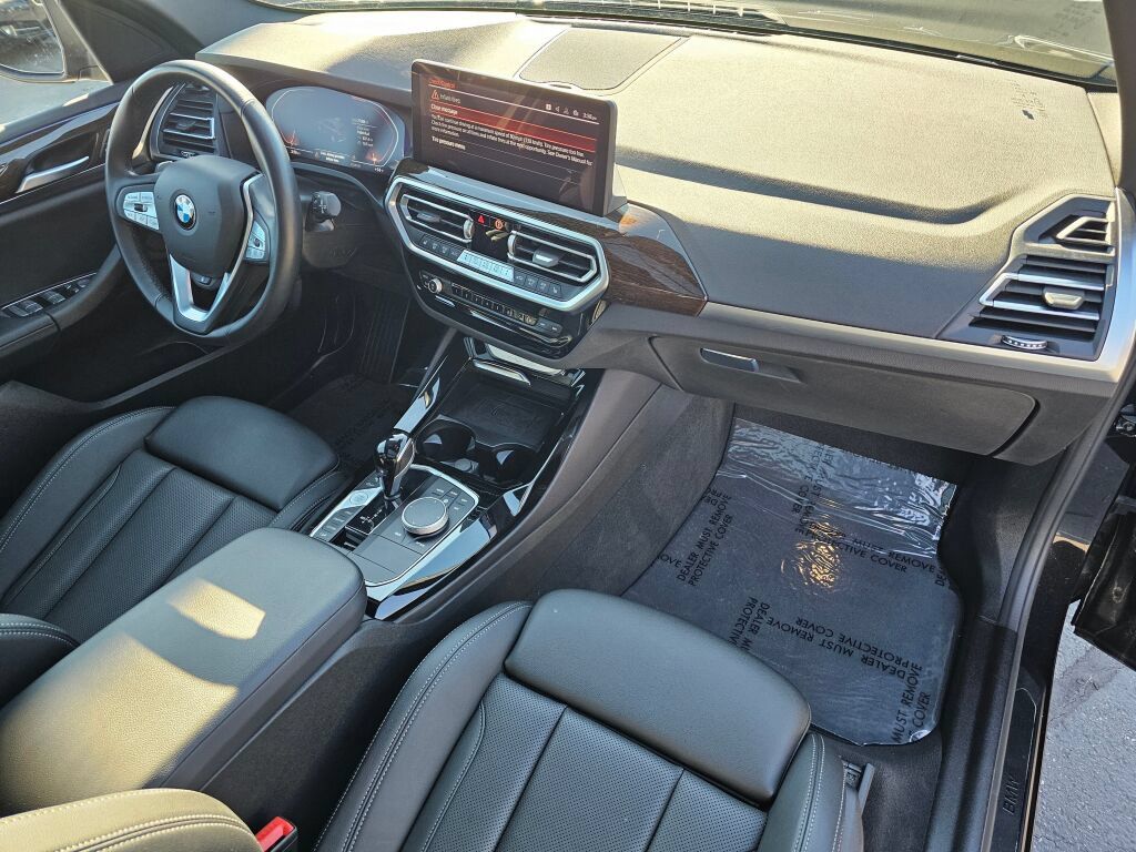 Used 2024 BMW X3 xDrive30i AWD/4WD image 11