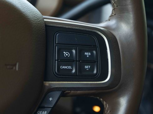 Used 2022 RAM 2500 Limited AWD/4WD image 21