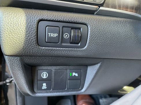 Used 2018 Honda Accord EX image 14