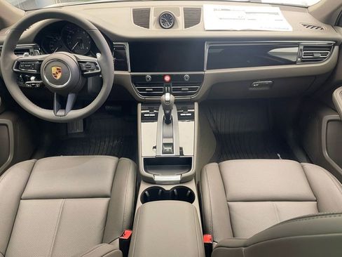 New 2026 Porsche Macan image 13