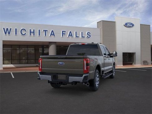 New 2026 Ford F250 Lariat w/ Chrome Package image 8