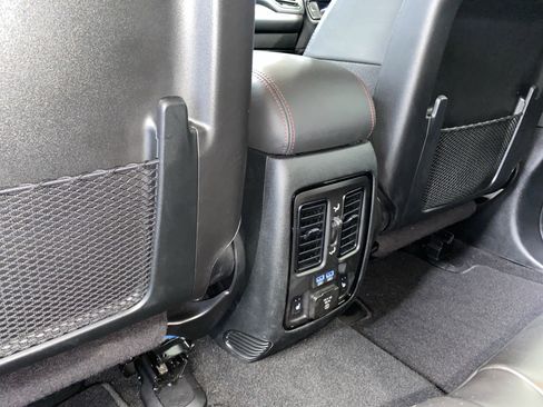 Certified 2024 Dodge Durango GT image 33