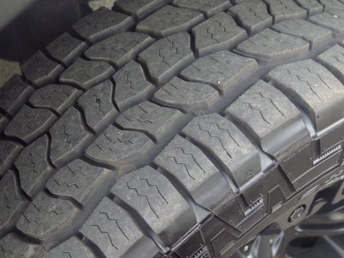 Used 2015 Ford F150 Lariat image 27