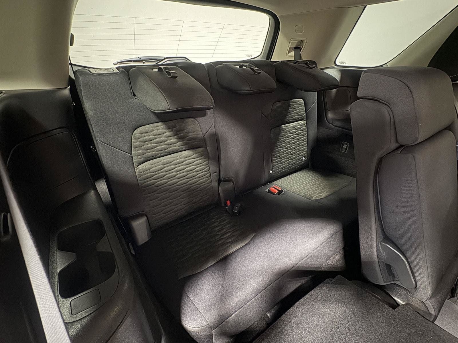 Used 2024 Nissan Pathfinder SV AWD/4WD image 12