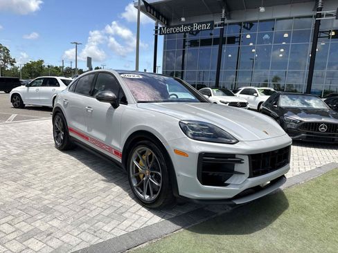 Used 2024 Porsche Cayenne Turbo GT AWD/4WD image 7
