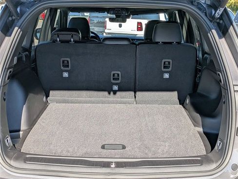 New 2025 Jeep Grand Cherokee Limited w/ Black Appearance Package image 13