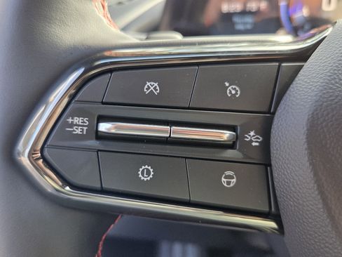 New 2026 Chevrolet Traverse RS w/ LPO, Floor Liner Package FWD image 32