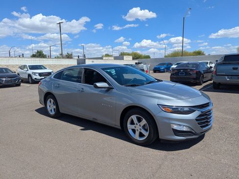 Used 2024 Chevrolet Malibu LT image 6