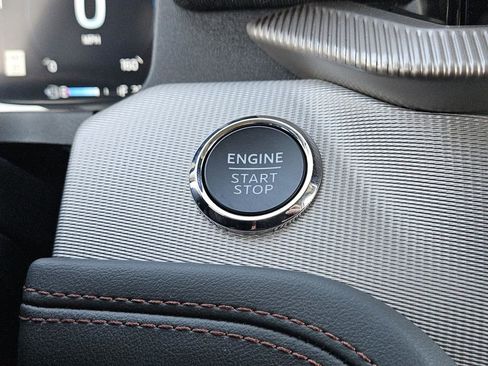 New 2025 Ford Explorer Active w/ Active Comfort Package image 15