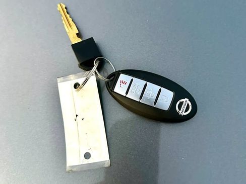 Used 2018 Nissan Sentra SV FWD image 30