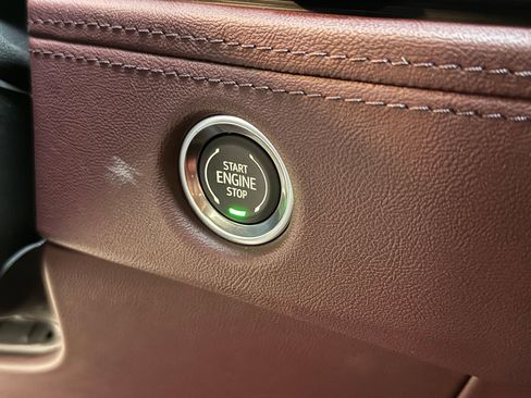 New 2026 Cadillac Escalade ESV Sport w/ LPO, ONYX Package image 46