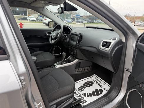 Used 2019 Jeep Compass Sport w/ Tech Group image 10