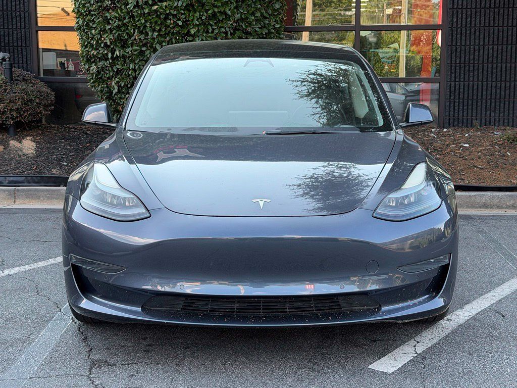 Used 2022 Tesla Model 3 Standard Range RWD image 3