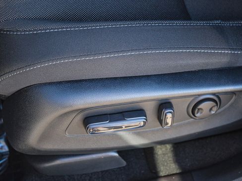 Certified 2025 Honda CR-V EX image 22