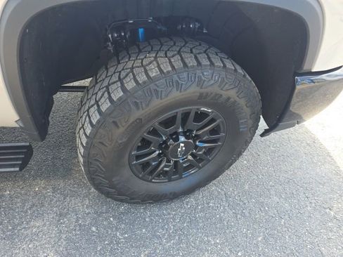 Used 2026 Chevrolet Silverado 2500 ZR2 AWD/4WD image 62