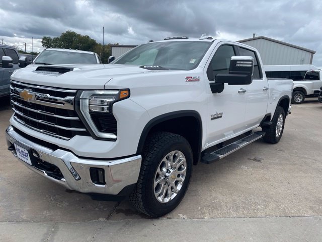 Used 2025 Chevrolet Silverado 2500 LTZ w/ LTZ Premium Texas Edition AWD/4WD image 1
