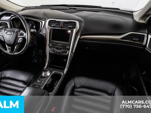 Used 2020 Ford Fusion SEL image 23