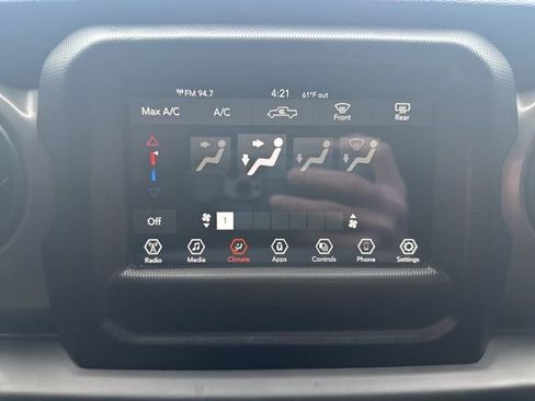 Used 2023 Jeep Gladiator Sport image 26