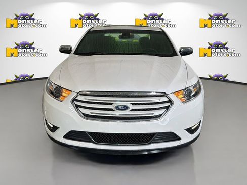 Used 2018 Ford Taurus Limited AWD/4WD image 2