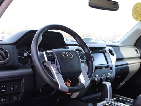Used 2015 Toyota Tundra SR5 image 17