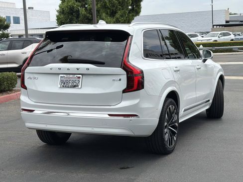 Used 2026 Volvo XC90 B6 Plus w/ Protection Package Premier AWD/4WD image 5
