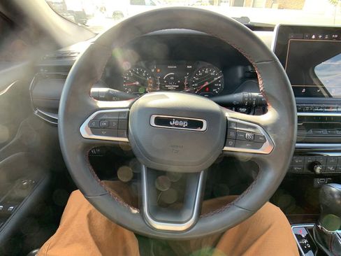 Used 2024 Jeep Compass Trailhawk image 16