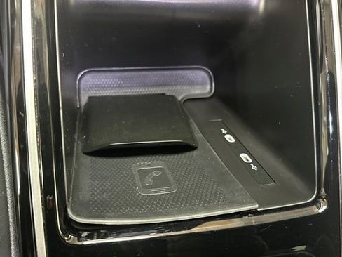 Certified 2023 Volkswagen ID.4 Pro image 38