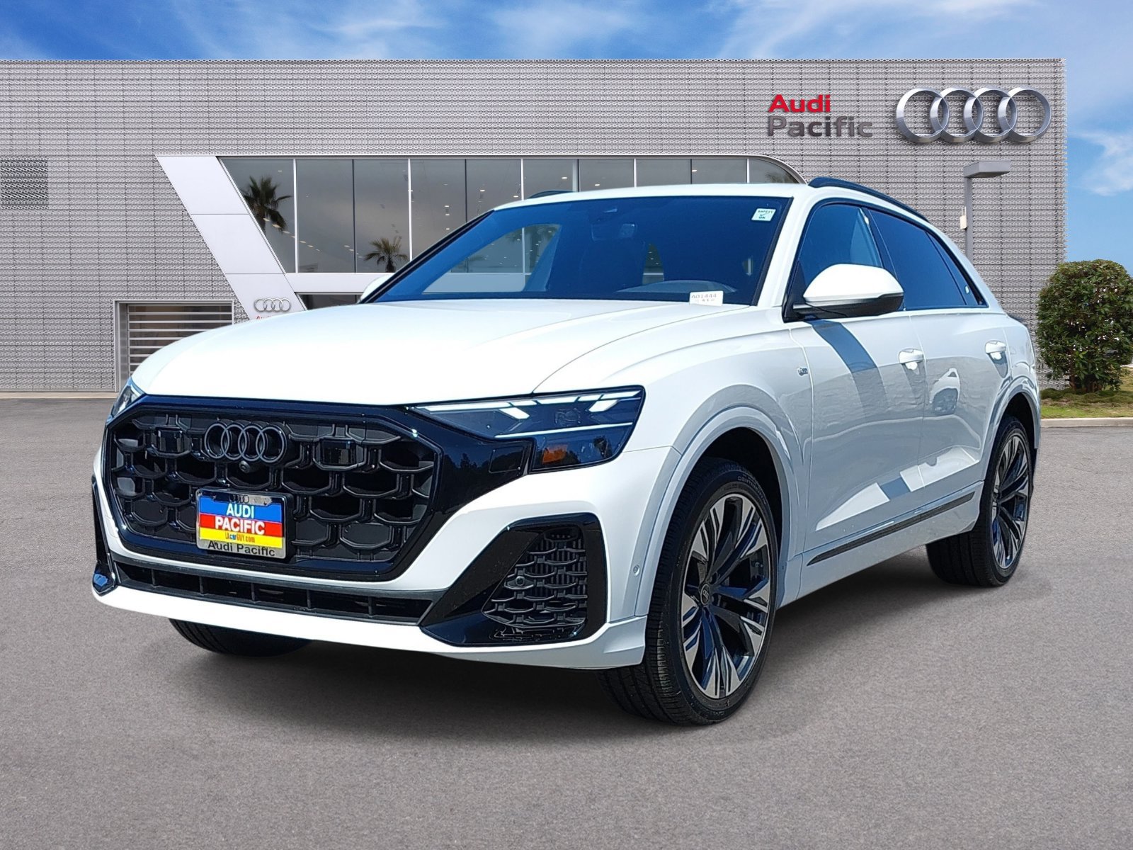 Used 2026 Audi Q8 Premium Plus w/ Premium Plus Package AWD/4WD image 1