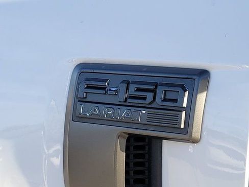 Used 2022 Ford F150 Lariat image 16