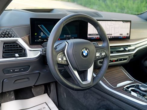 Used 2024 BMW X5 xDrive40i w/ Premium Package AWD/4WD image 21