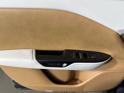 New 2026 Lexus RZ 350e 2WD image 18