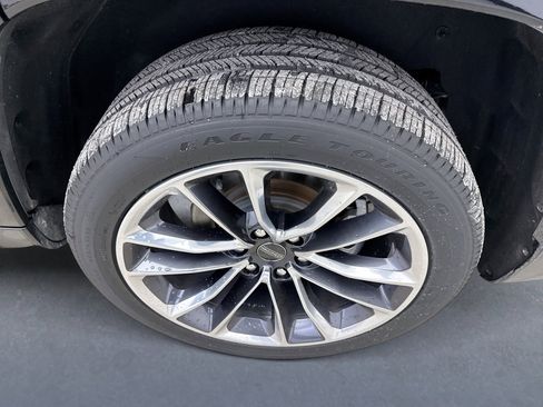 Used 2022 Jeep Wagoneer Series II w/ Premium Group I image 22