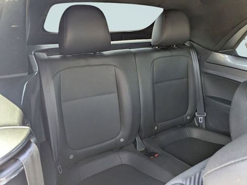 Used 2015 Volkswagen Beetle TDI FWD image 14