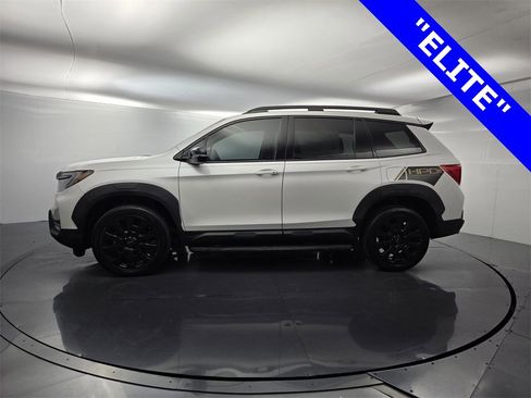 Used 2023 Honda Passport Elite image 6