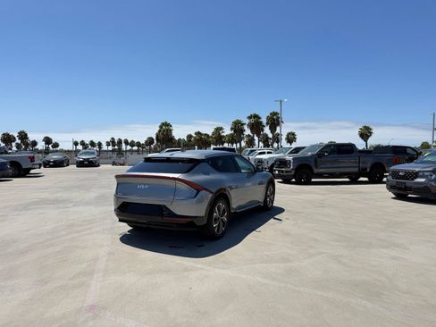Used 2024 Kia EV6 Wind RWD image 3