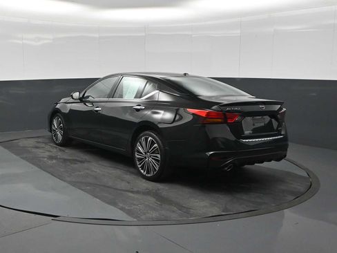 Used 2023 Nissan Altima 2.5 SL AWD/4WD image 6