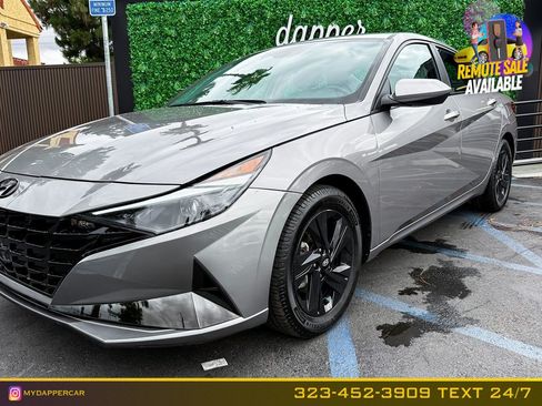 Used 2023 Hyundai Elantra Blue FWD image 2