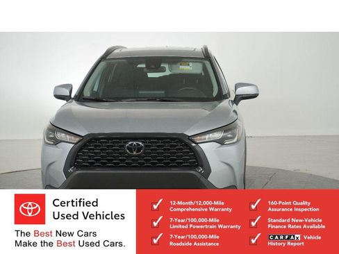 Certified 2022 Toyota Corolla Cross LE w/ Moonroof Package FWD image 8