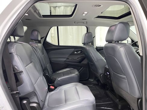 Used 2019 Chevrolet Traverse Premier w/ LPO, Floor Liner Package AWD/4WD image 33