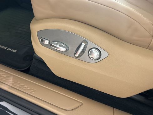 Certified 2025 Porsche Macan image 29