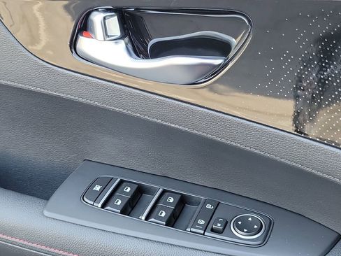 Used 2023 Kia Forte GT w/ GT2 Package FWD image 17