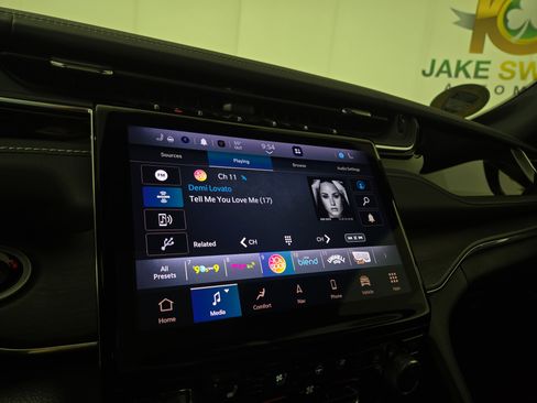 Certified 2023 Jeep Grand Cherokee Overland image 20