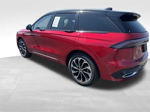 Used 2024 Lincoln Nautilus Reserve AWD/4WD image 28