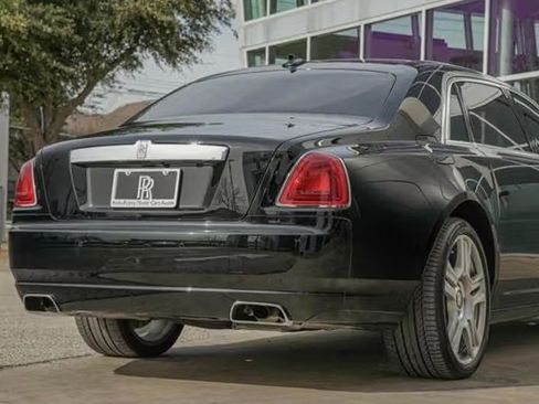 Certified 2016 Rolls-Royce Ghost Extended Wheelbase image 12